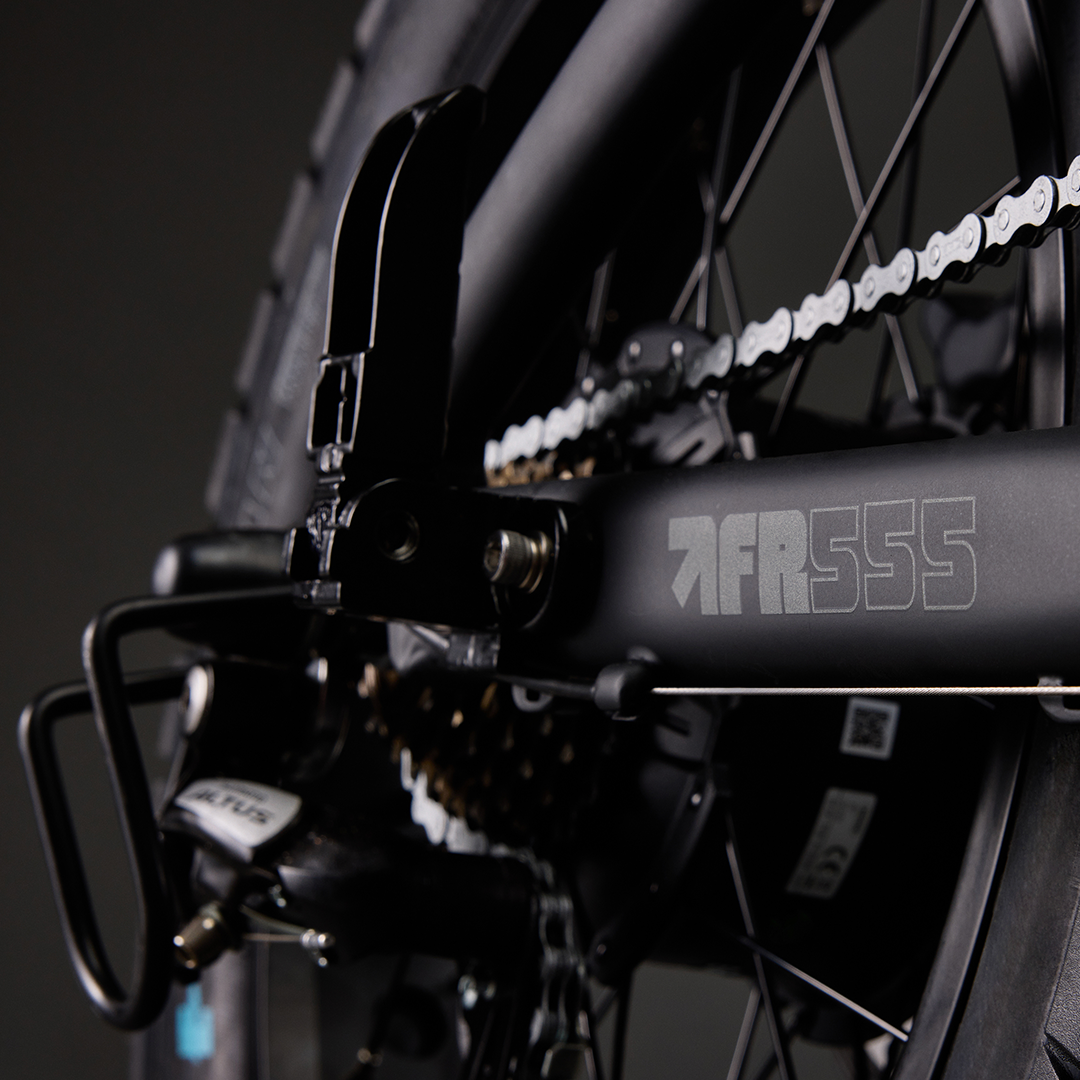 FR555 e-bike with blinkers and gps from Flight Risk electric bikes Australia