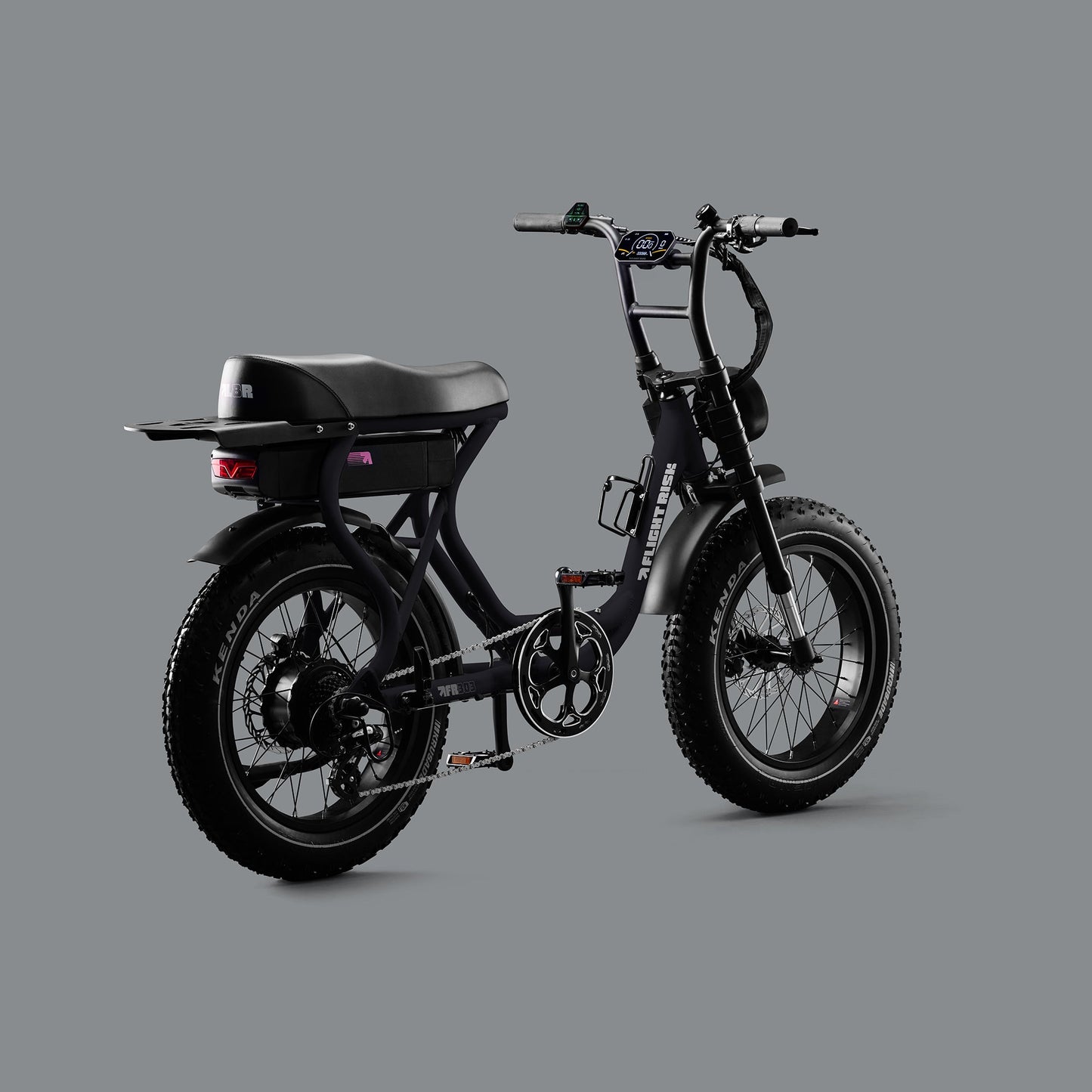 FR303 - Black