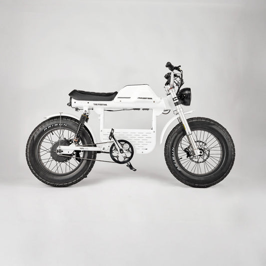 FR888 - White